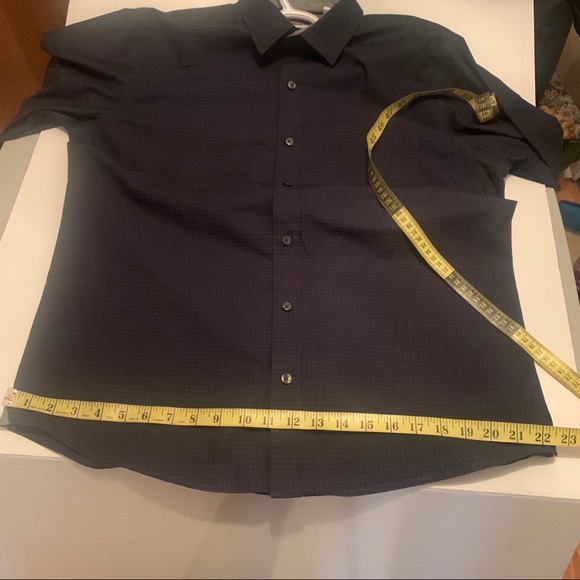 Van Heusen 1818 Men's Dress Shirt - Picture 9 of 13